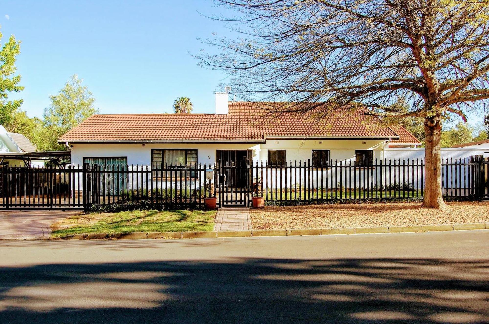 9 on Drommedaris Hotell Stellenbosch Exteriör bild